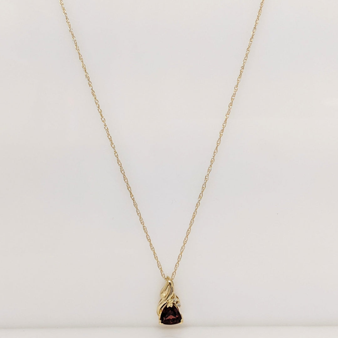 14K GARNET TRILLION 6MM WITH (2) MELEE ESTATE PENDANT & CHAIN 1.7 GRAMS