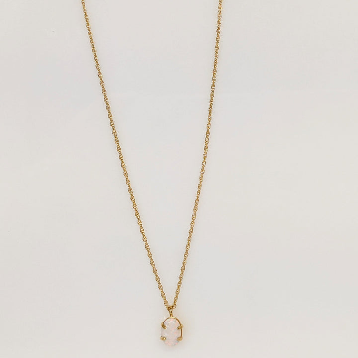 14K OPAL OVAL 5X7 ESTATE PENDANT & CHAIN 1.3 GRAMS