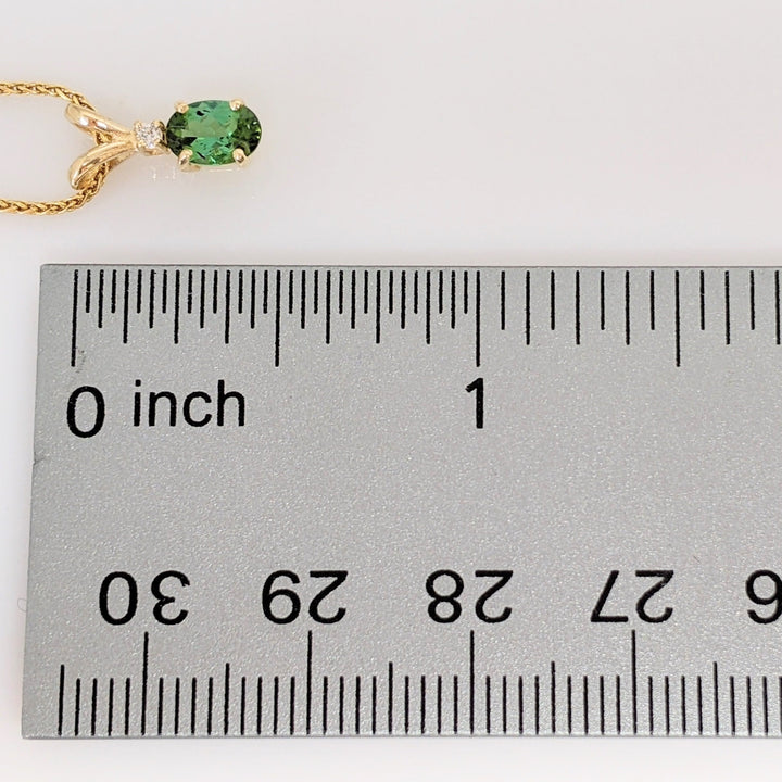 14K GREEN TOURMALINE OVAL 4X6 WITH MELEE ESTATE PENDANT & CHAIN 2.6 GRAMS