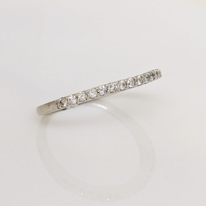 14K WHITE .26 CARAT TOTAL WEIGHT SI2 H DIAMOND ROUND (17) ESTATE BAND 2.1 GRAMS