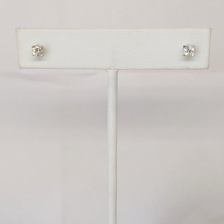 14K WHITE .36 CARAT TOTAL WEIGHT SI2 H DIAMOND ROUND (2) ESTATE STUD EARRINGS 0.7 GRAMS