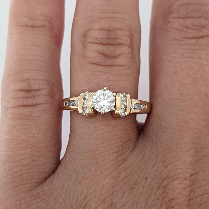 14K .60 CARAT TOTAL WEIGHT SI J DIAMOND ROUND (13) ESTATE RING 3.3 GRAMS