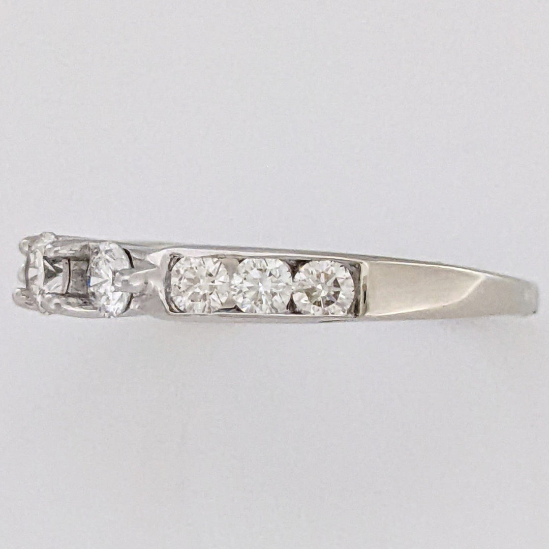14K WHITE .75 CARAT TOTAL WEIGHT SI1 I DIAMOND ROUND (9) ESTATE TRINITY RING 2.5 GRAMS