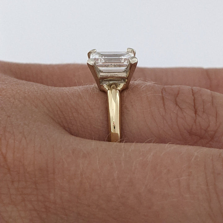 14K 1.21 CARAT TOTAL I1 G DIAMOND EMERALD CUT ESTATE SOLITAIRE RING 2.5 GRAMS