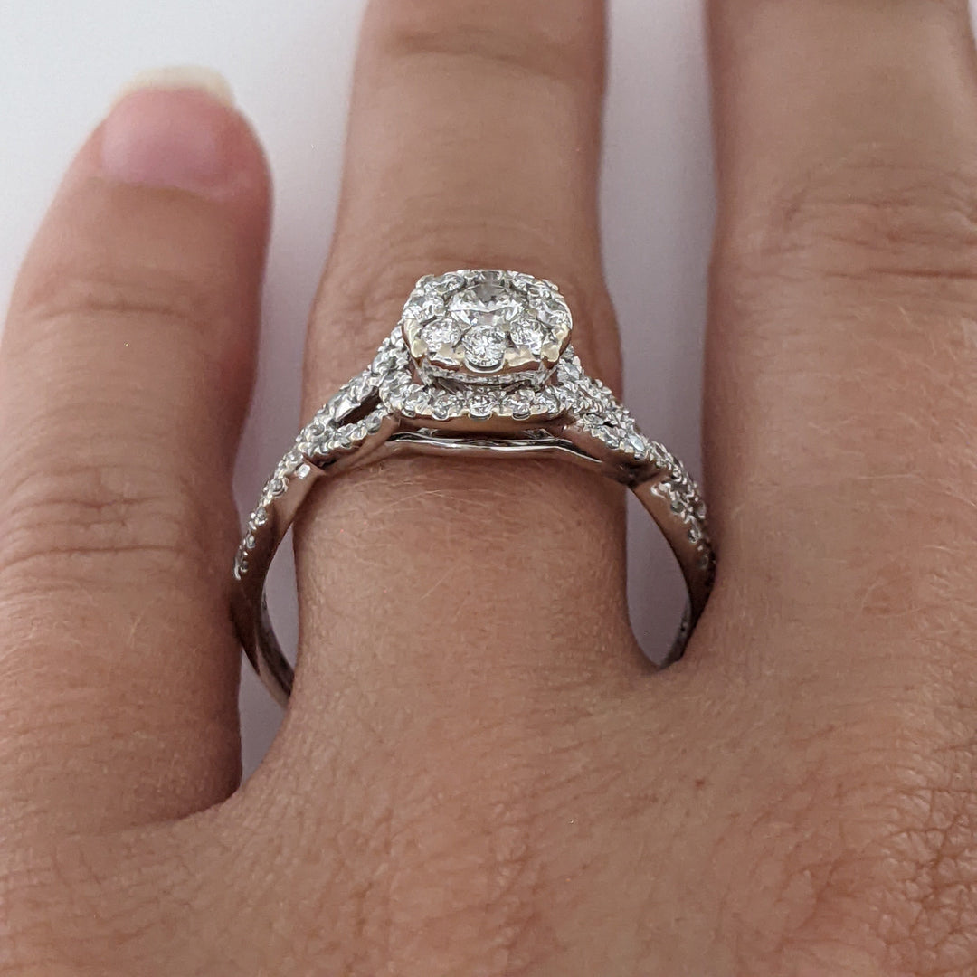 14K WHITE 1.20 CARAT TOTAL WIEGHT I1 H DIAMOND ROUND (59) CLUSTER TWIST ESTATE RING 3.5 GRAMS