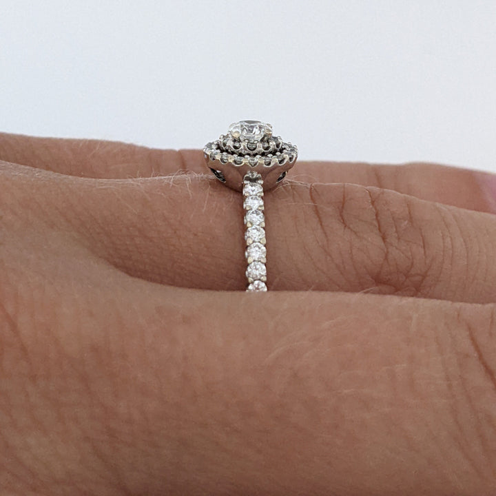 14K WHITE .56 CARAT TOTAL WEIGHT SI2 H DIAMOND ROUND (47) HALO ESTATE RING 2.2 GRAMS