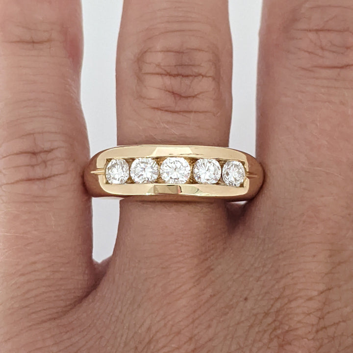 14K .94 CARAT TOTAL WEIGHT SI2 H DIAMOND ROUND (5) ESTATE CHANNEL BAND 9.6 GRAMS