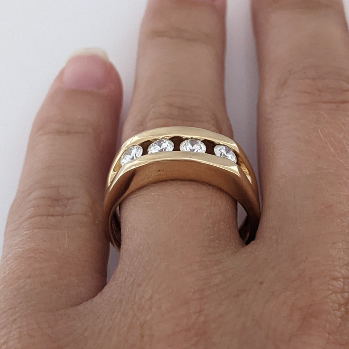 14K .60 CARAT TOTAL WEIGHT VS2 I DIAMOND ROUND (4) ESTATE CHANNEL BAND 6.5 GRAMS