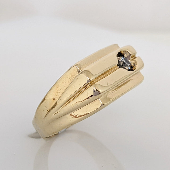 14K .10 CARAT TOTAL I1 G DIAMOND ROUND ESTATE RING 8.3 GRAMS