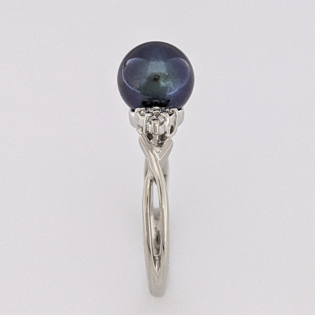 14K WHITE BLACK PEARL ROUND 8MM WITH .10 DIAMOND TOTAL WEIGHT (8) ESTATE RING 3.0 GRAMS