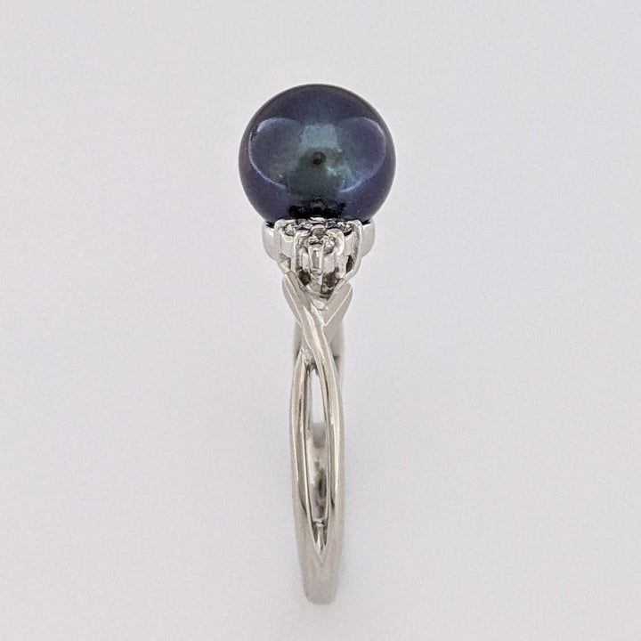 14K WHITE BLACK PEARL ROUND 8MM WITH .10 DIAMOND TOTAL WEIGHT (8) ESTATE RING 3.0 GRAMS