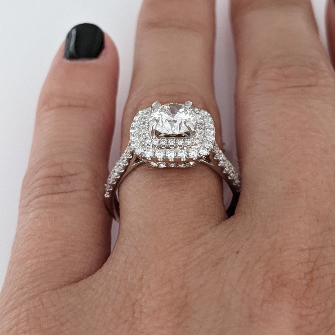 18K WHITE 1.29 CARAT TOTAL SI3 H DIAMOND ROUND WITH .67 DIAMOND TOTAL WEIGHT HALO ESTATE RING 4.2 GRAMS
