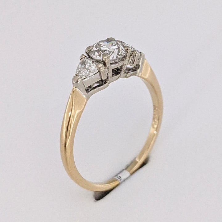 14K .93 CARAT TOTAL WEIGHT SI1 F DIAMOND ROUND WITH (2) TRILLION TRINITY ESTATE RING 2.4 GRAMS