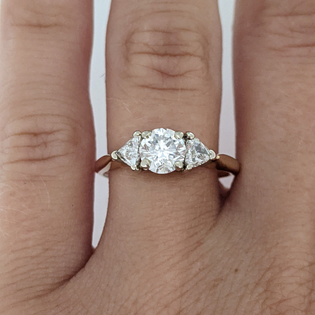 14K .93 CARAT TOTAL WEIGHT SI1 F DIAMOND ROUND WITH (2) TRILLION TRINITY ESTATE RING 2.4 GRAMS