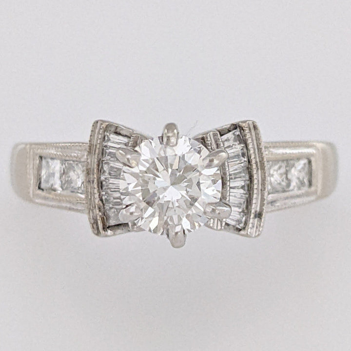 18K WHITE .70 CARAT TOTAL VS2 E DIAMOND ROUND WITH (12) BAGUETTE CUT AND (4) PRINCESS CUT ESTATE RING 5.4 GRAMS