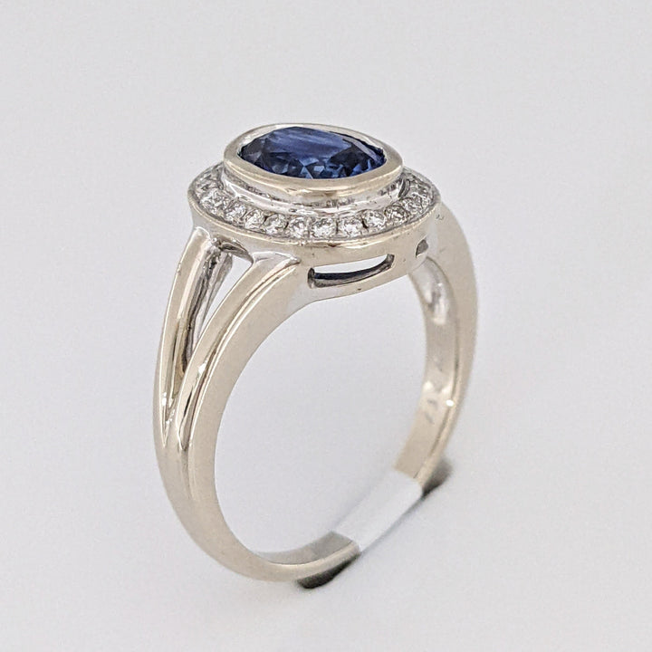 14K CEYLON SAPPHIRE OVAL 1.40 CARAT TOTAL WITH .15 DIAMOND TOTAL WEIGHT BEZEL ESTATE RING 4.6 GRAMS