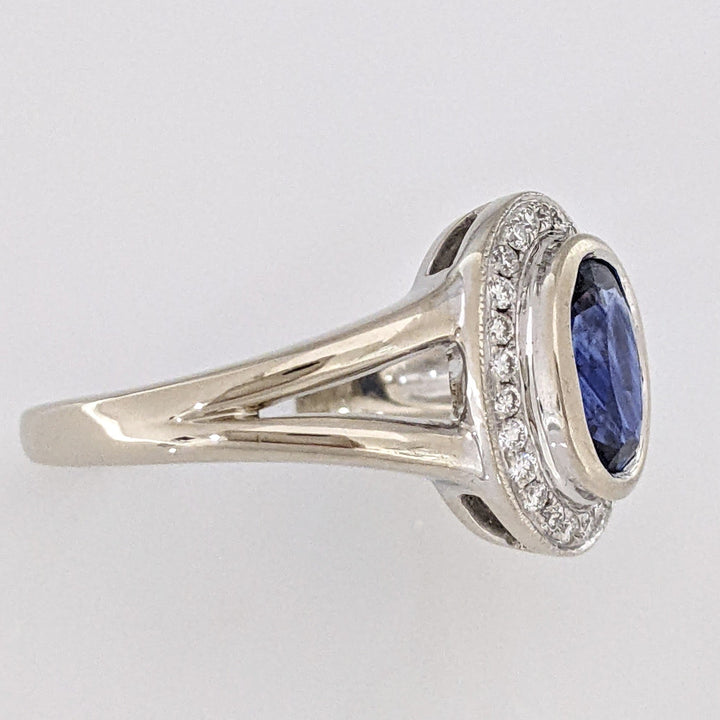 14K CEYLON SAPPHIRE OVAL 1.40 CARAT TOTAL WITH .15 DIAMOND TOTAL WEIGHT BEZEL ESTATE RING 4.6 GRAMS