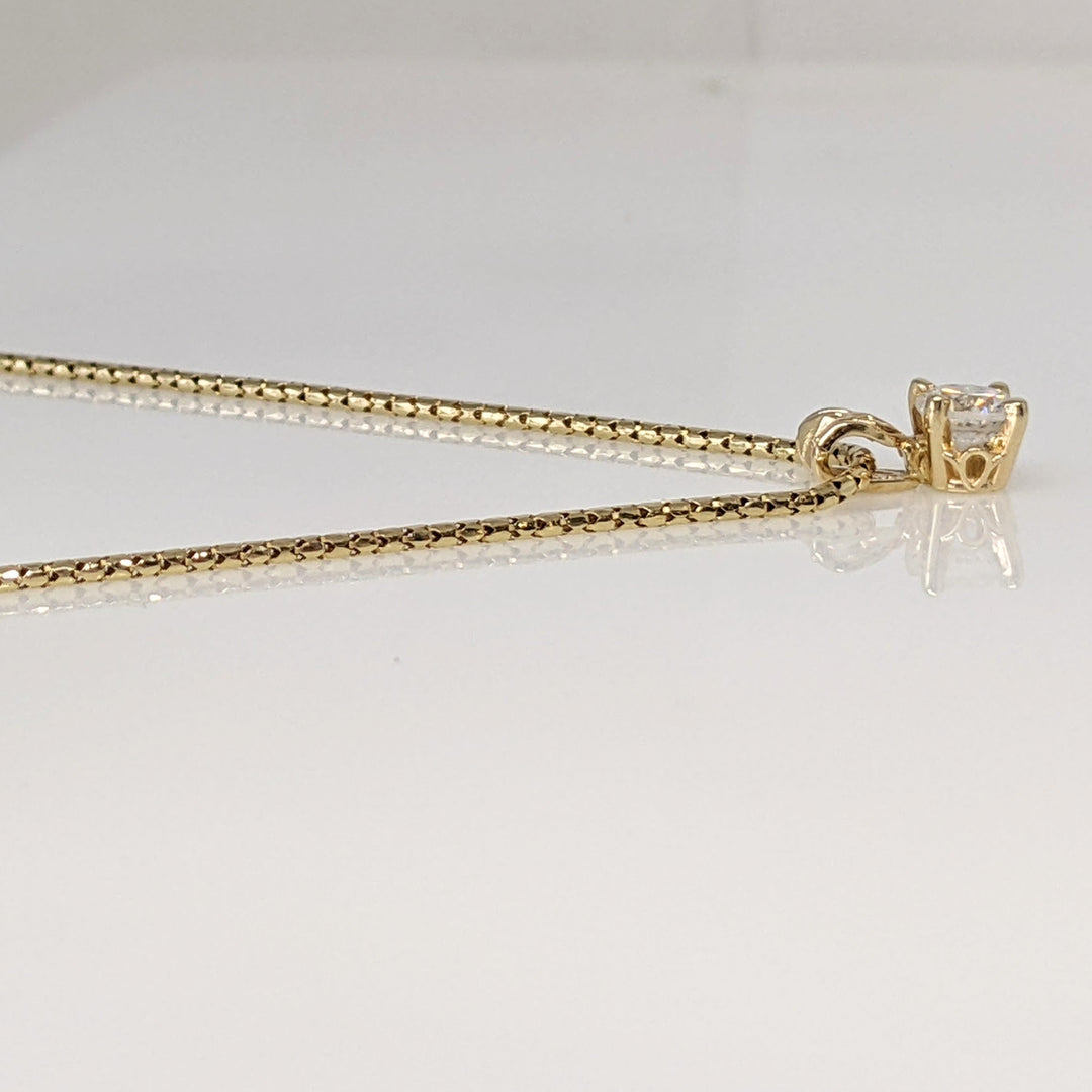 14K .44 CARAT TOTAL I1 J DIAMOND ROUND (1) ESTATE PENDANT & CHAIN 3.2 GRAMS