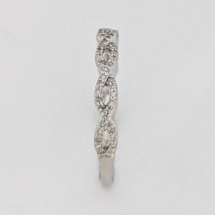 10K WHITE .21 CARAT TOTAL WEIGHT DIAMOND ROUND (70) TWIST ESTATE BAND 1.2 GRAMS