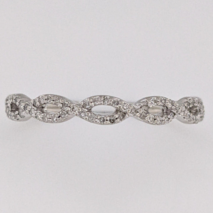 10K WHITE .21 CARAT TOTAL WEIGHT DIAMOND ROUND (70) TWIST ESTATE BAND 1.2 GRAMS