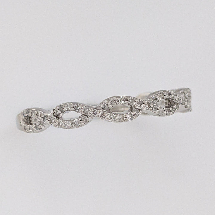 10K WHITE .21 CARAT TOTAL WEIGHT DIAMOND ROUND (70) TWIST ESTATE BAND 1.2 GRAMS