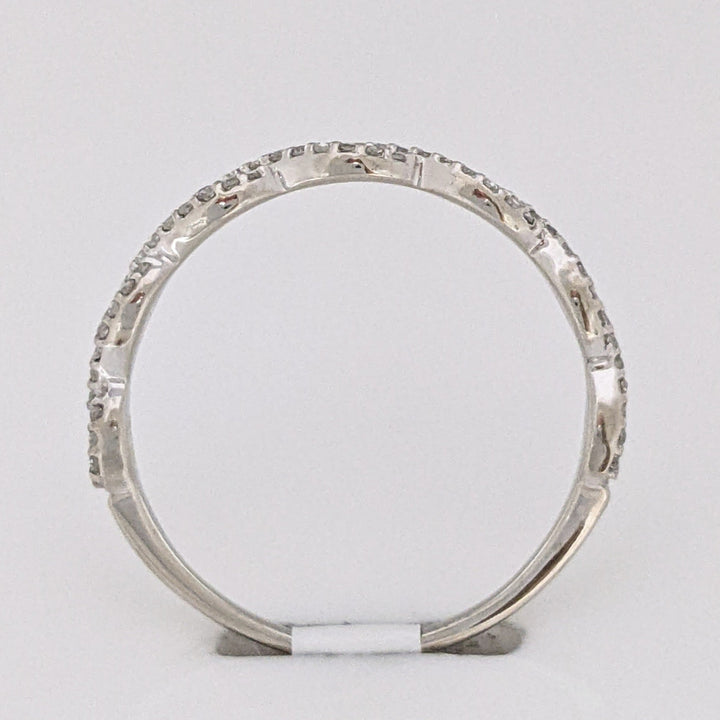 10K WHITE .21 CARAT TOTAL WEIGHT DIAMOND ROUND (70) TWIST ESTATE BAND 1.2 GRAMS