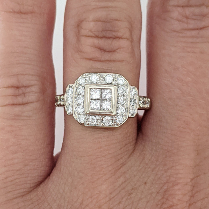 14K WHITE .68 CARAT TOTAL WEIGHT SI2 H DIAMOND PRINCESS CUT (4) ROUND (24) ESTATE RING 4.0 GRAMS