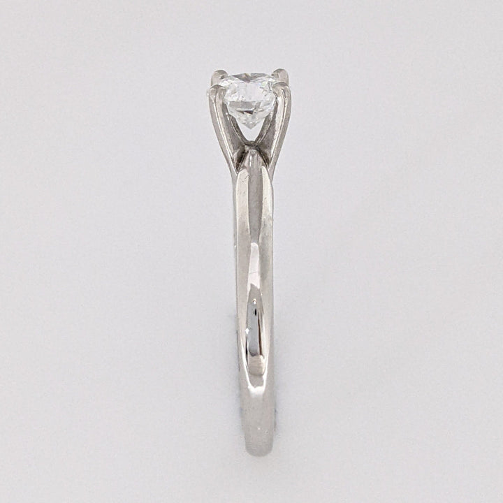PLATINUM  .55 CARAT TOTAL VS2 G DIAMOND ROUND ESTATE SOLITAIRE RING 3.3 GRAMS