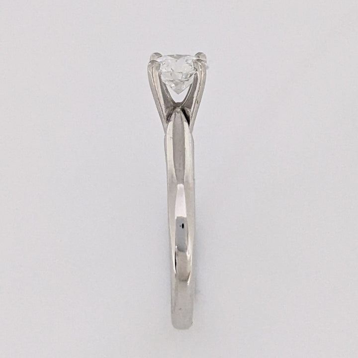 PLATINUM  .55 CARAT TOTAL VS2 G DIAMOND ROUND ESTATE SOLITAIRE RING 3.3 GRAMS