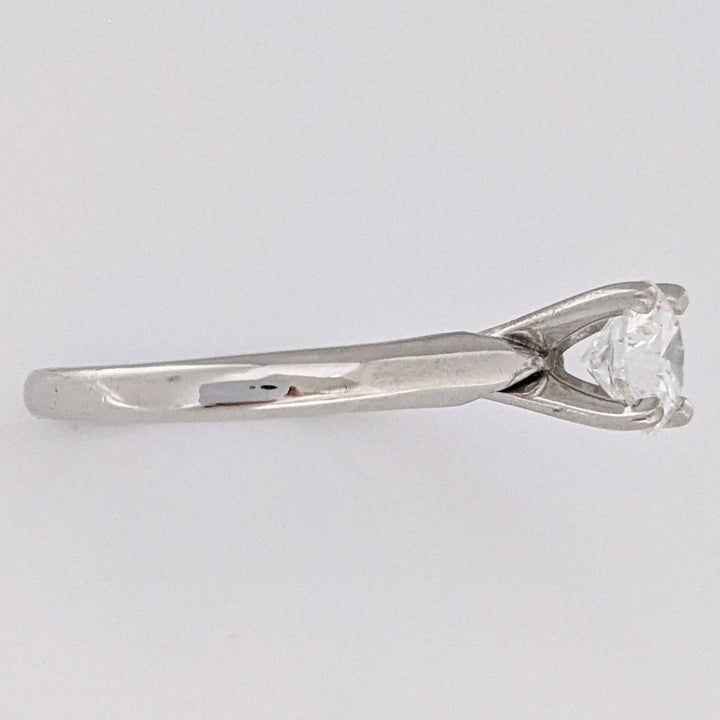 PLATINUM  .55 CARAT TOTAL VS2 G DIAMOND ROUND ESTATE SOLITAIRE RING 3.3 GRAMS