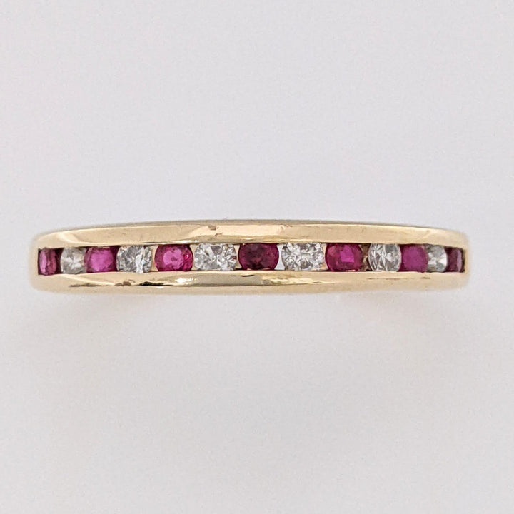10K RUBY ROUND (6) DIAMOND (7) ESTATE CHANNEL-SET BAND 2.7 GRAMS