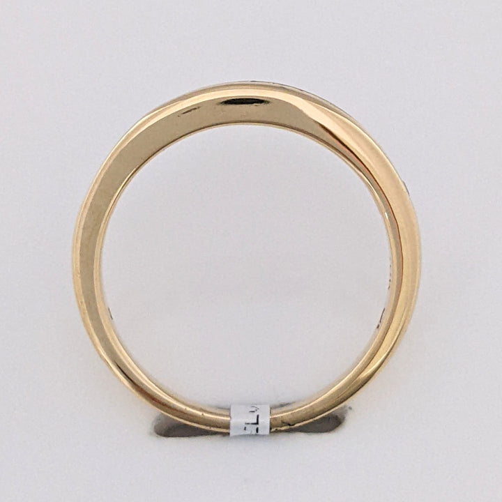 10K RUBY ROUND (6) DIAMOND (7) ESTATE CHANNEL-SET BAND 2.7 GRAMS