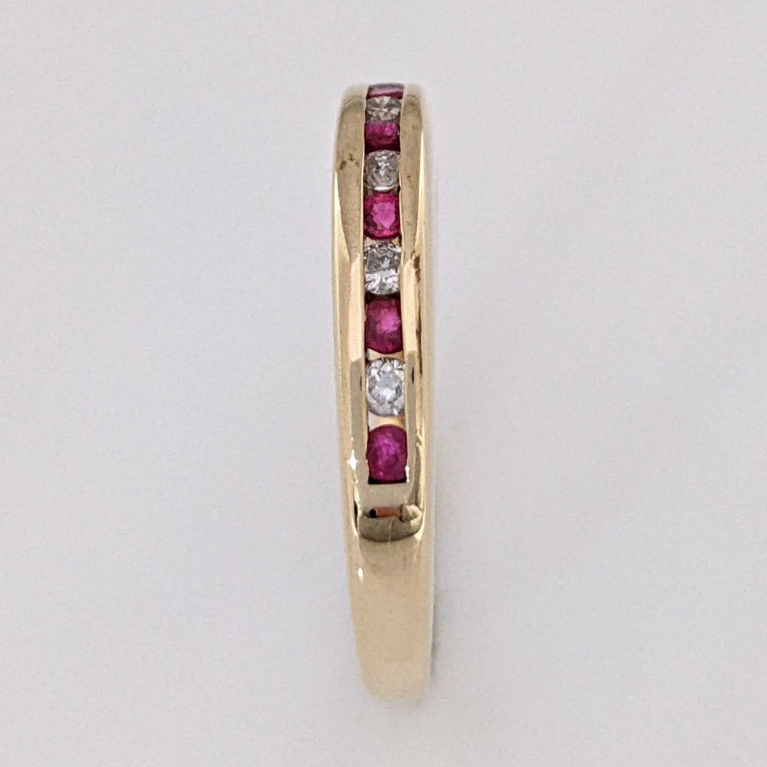 10K RUBY ROUND (6) DIAMOND (7) ESTATE CHANNEL-SET BAND 2.7 GRAMS