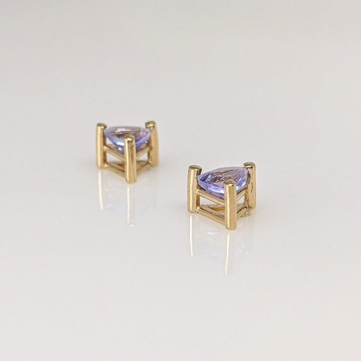 14K TANZANITE TRILLION 4MM ESTATE STUD EARRINGS 0.7 GRAMS