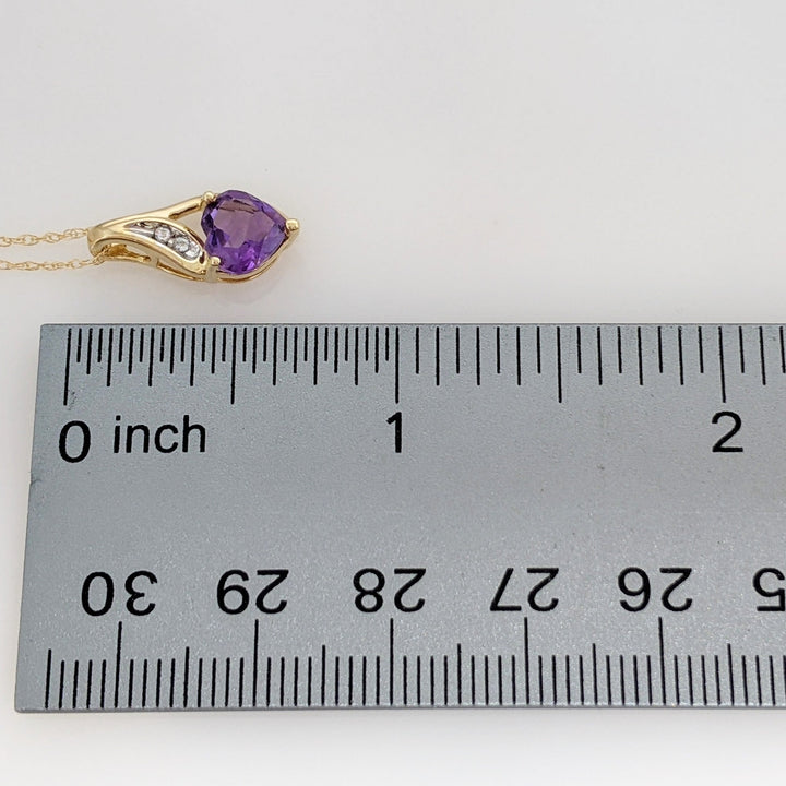 10K AMETHYST HEART 7MM WITH (2) MELEE ESTATE PENDANT & CHAIN 1.6 GRAMS