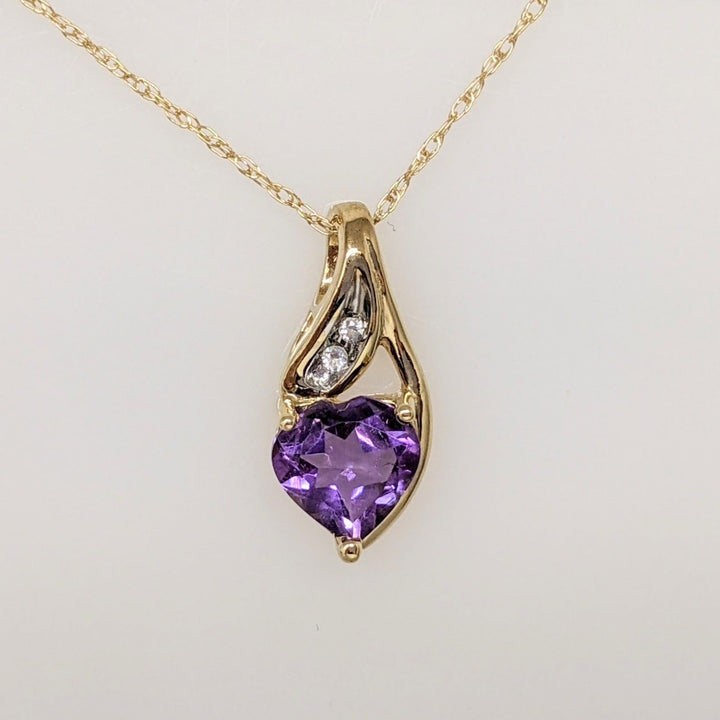 10K AMETHYST HEART 7MM WITH (2) MELEE ESTATE PENDANT & CHAIN 1.6 GRAMS