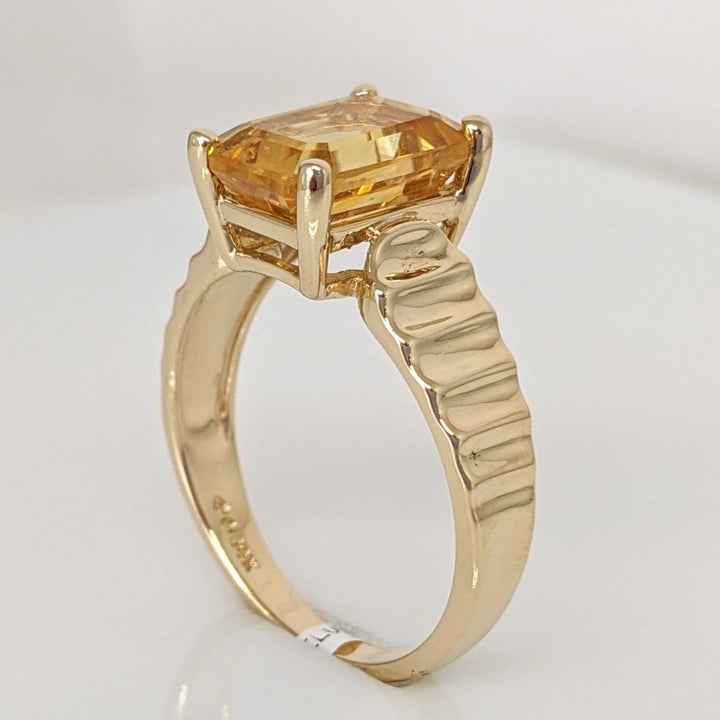 14K CITRINE EMERALD CUT 8X10 WITH RIBBED SIDES ESTATE RING 4.3 GRAMS