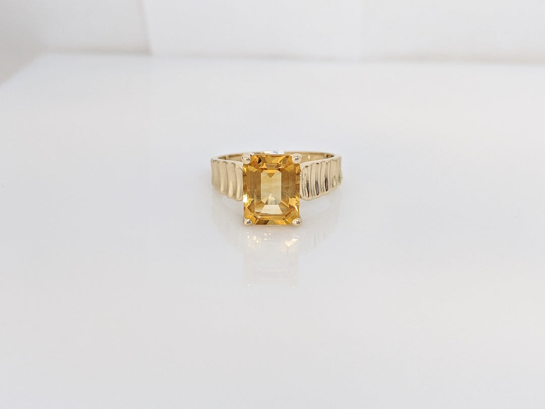 14K CITRINE EMERALD CUT 8X10 WITH RIBBED SIDES ESTATE RING 4.3 GRAMS