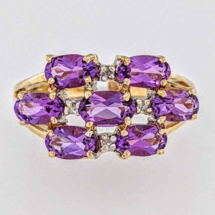10K AMETHYST OVAL (7) 3X5 WTH (4) MELEE ESTATE RING 2.7 GRAMS