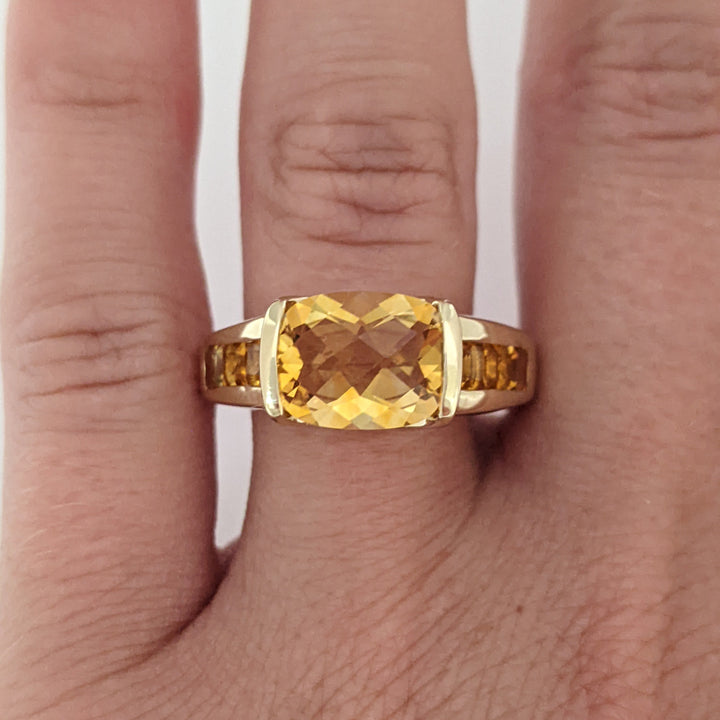 14K CITRINE CUSHION CUT 8X10 BAR SET WITH (6) PRINCESS CUT ESTATE RING 5.1 GRAMS