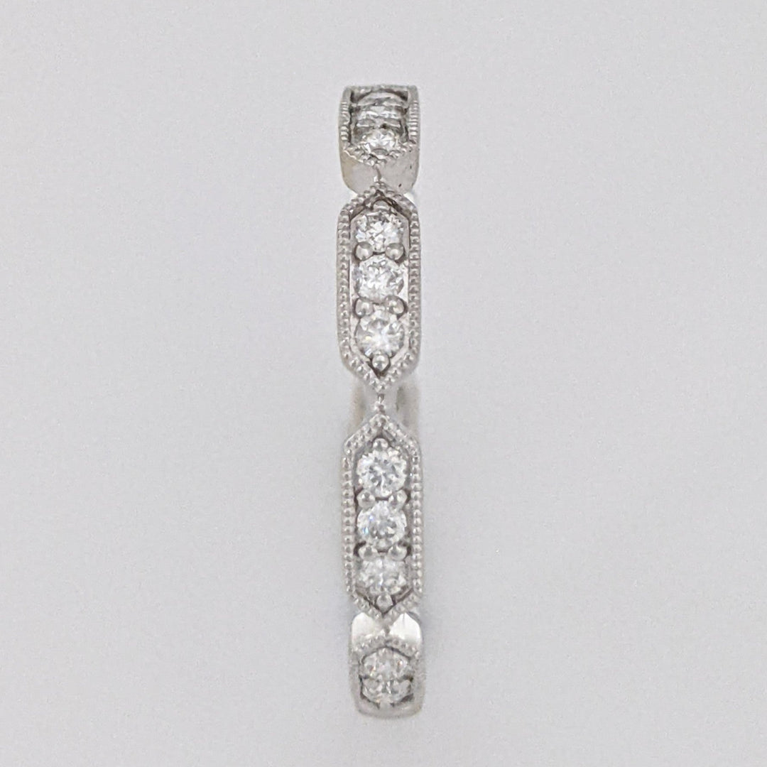 14K WHITE .24 CARAT TOAL WEIGHT SI2 H DIAMOND ROUND (21) LINK MILGRAIN ESTATE BAND 1.6 GRAMS