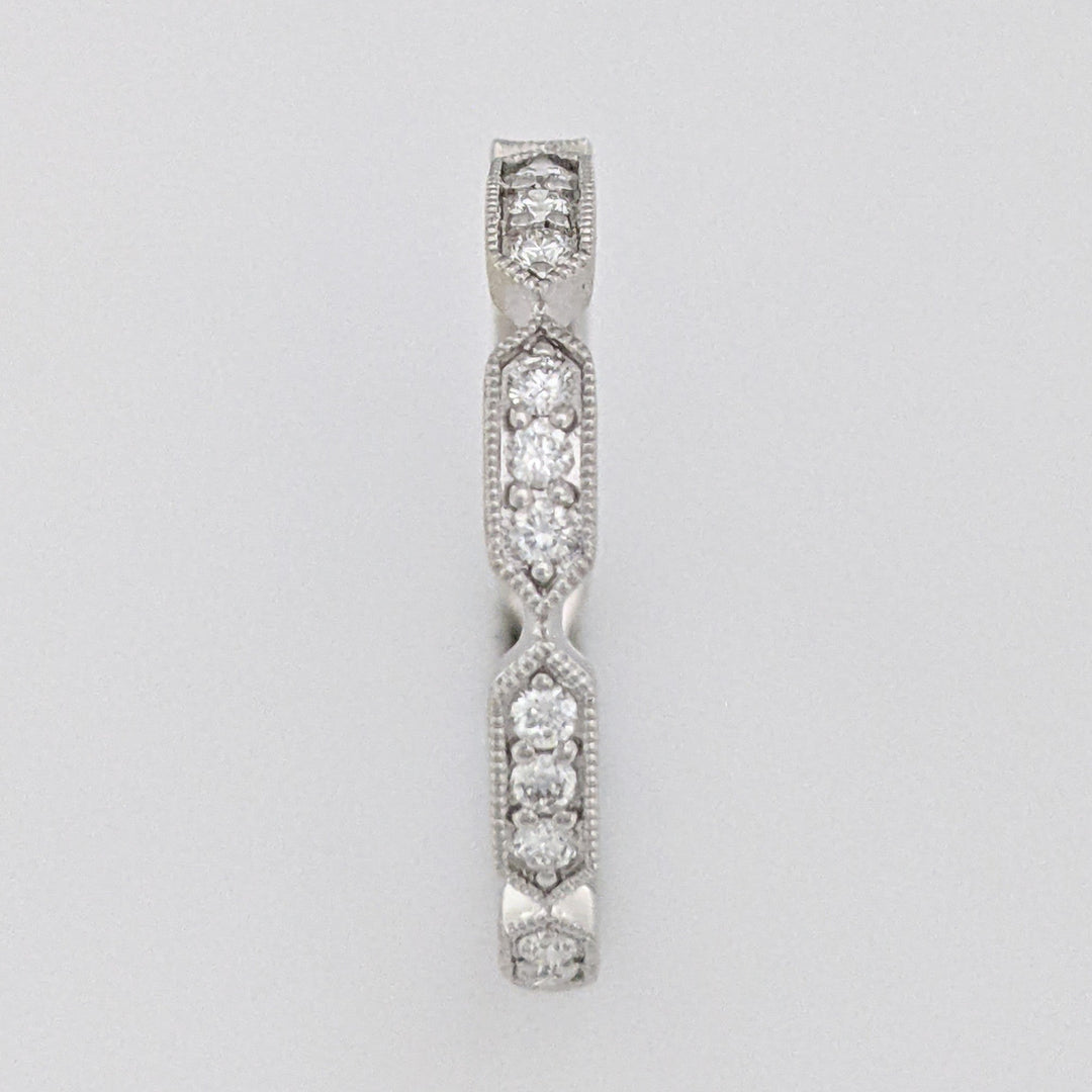 14K WHITE .24 CARAT TOAL WEIGHT SI2 H DIAMOND ROUND (21) LINK MILGRAIN ESTATE BAND 1.6 GRAMS