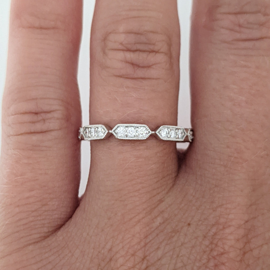 14K WHITE .24 CARAT TOAL WEIGHT SI2 H DIAMOND ROUND (21) LINK MILGRAIN ESTATE BAND 1.6 GRAMS