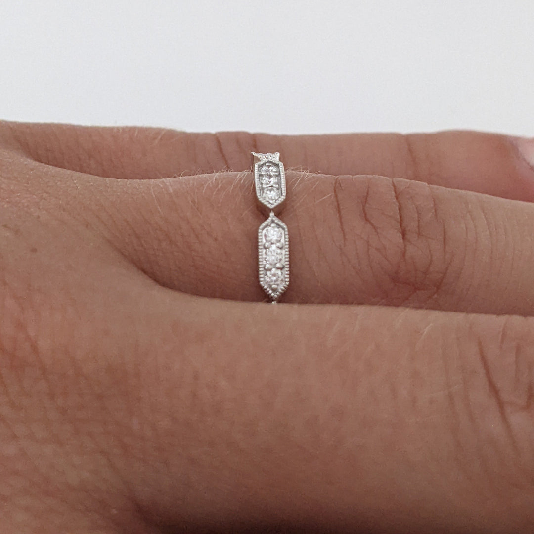 14K WHITE .24 CARAT TOAL WEIGHT SI2 H DIAMOND ROUND (21) LINK MILGRAIN ESTATE BAND 1.6 GRAMS