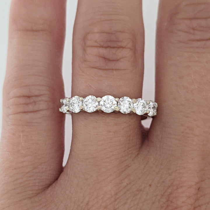 14K WHITE 1.01 CARAT TOTAL WEIGHT VS2 I DIAMOND ROUND (7) ESTATE PRONG BAND 2.7 GRAMS