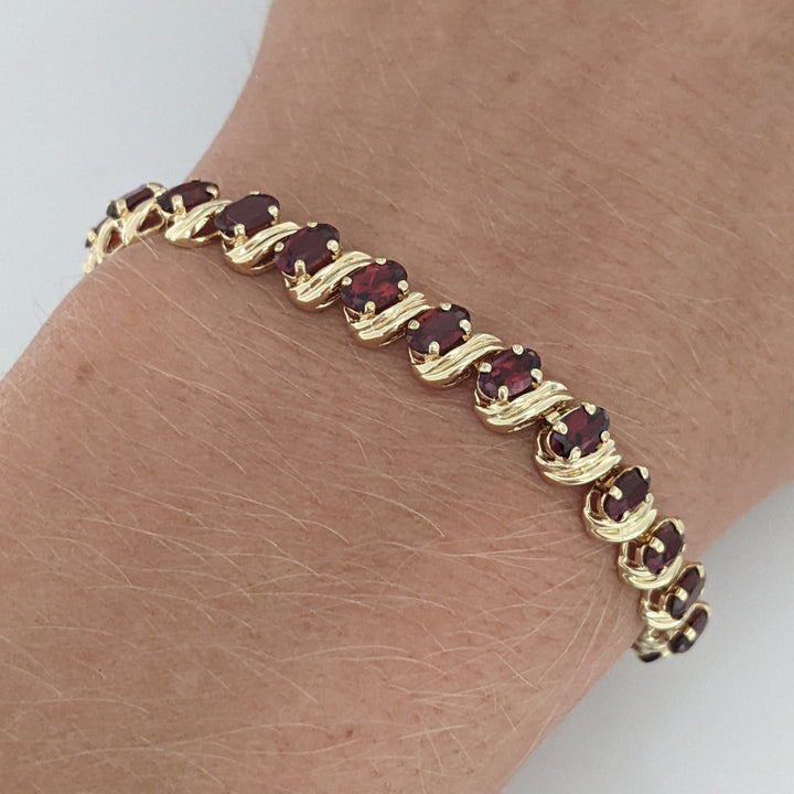 14K GARNET OVAL (31) 3X5 ESTATE BRACELET 8.7 GRAMS