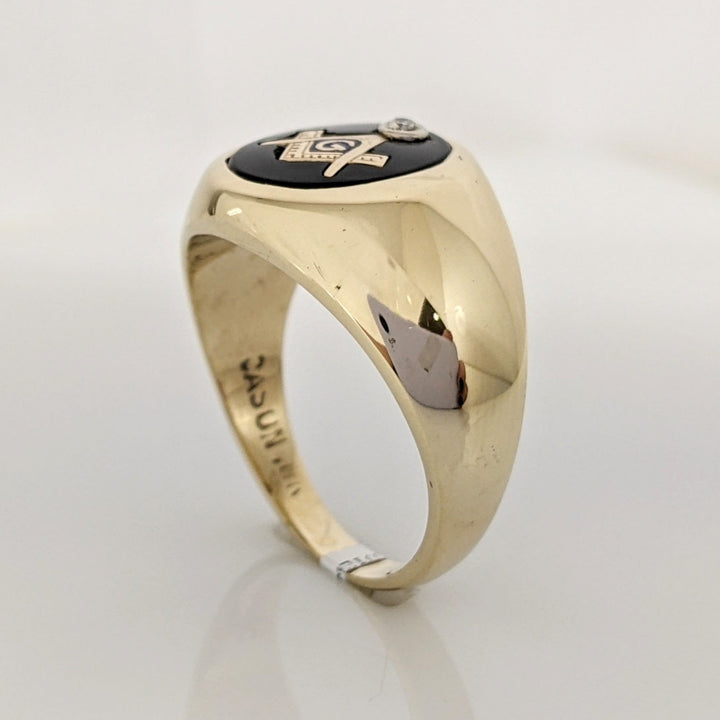 10K MASONIC DIAMOND ROUND ESTATE RING 9.9 GRAMS
