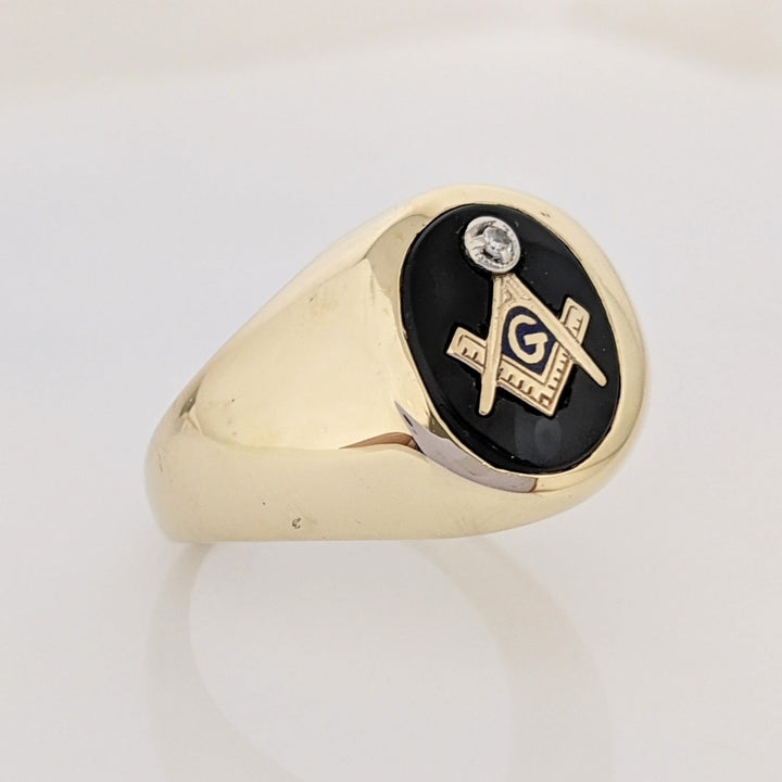 10K MASONIC DIAMOND ROUND ESTATE RING 9.9 GRAMS