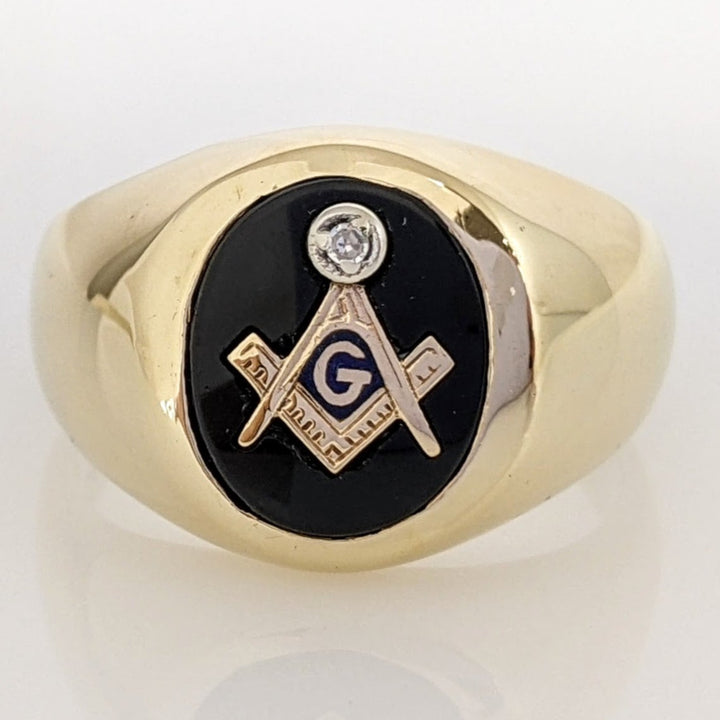10K MASONIC DIAMOND ROUND ESTATE RING 9.9 GRAMS