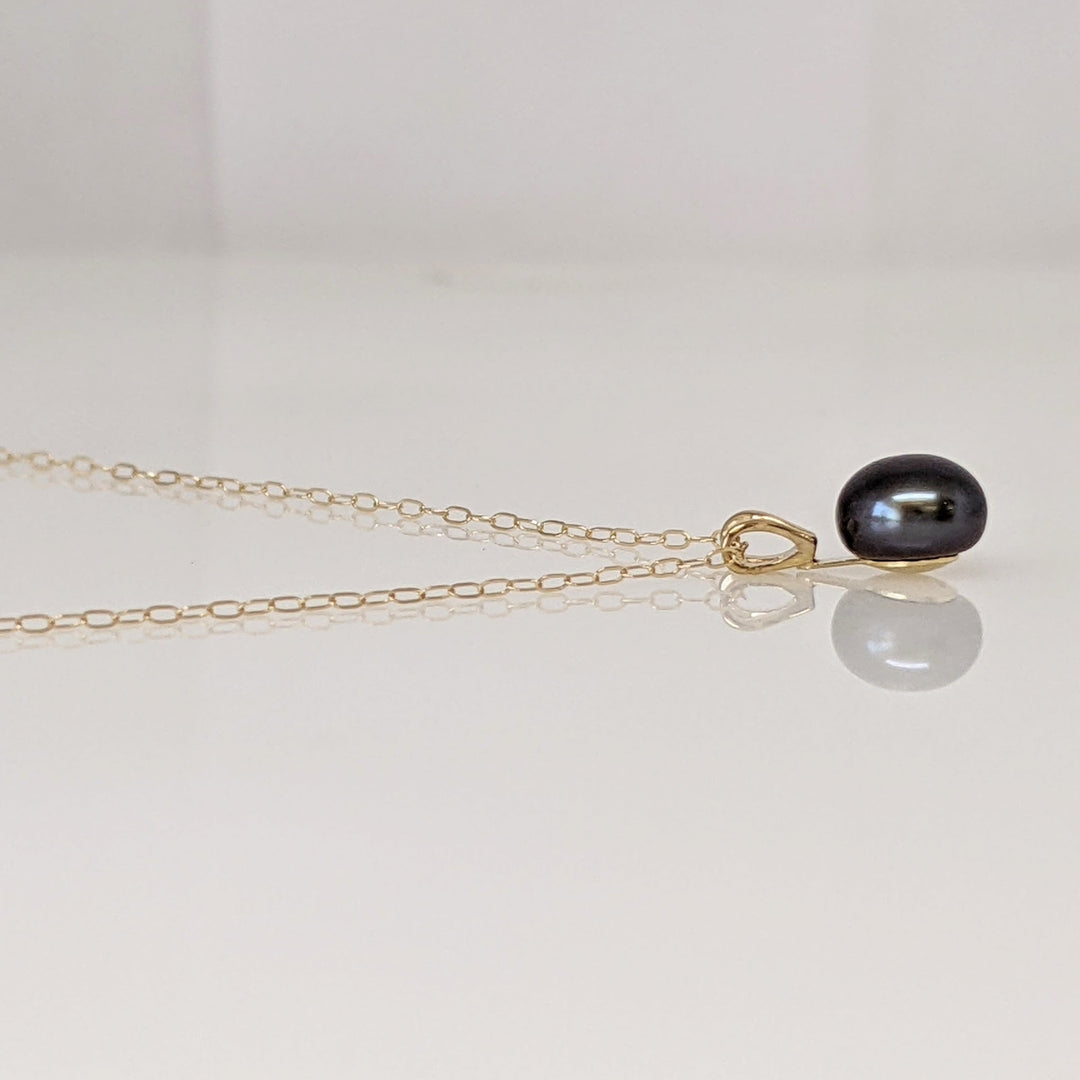 14K DYED BLACK BUTTON PEARL EARRING, PENDANT & CHAIN ESTATE SET 1.4 GRAMS